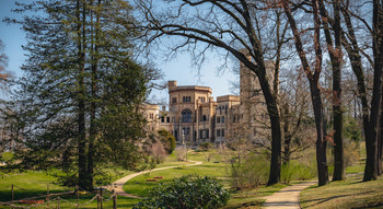Schloss Babelsberg / Aufgenommen Anfang April am ersten richtig heißen Tag