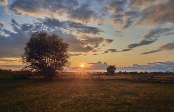 September Sonnenuntergang / ***