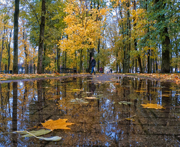 Oktober / ***