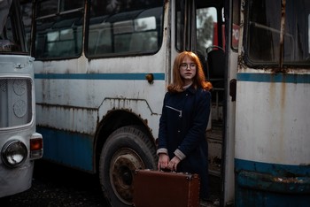  / ***