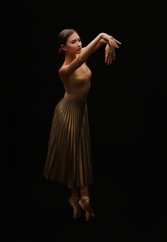 Ballerina / ***