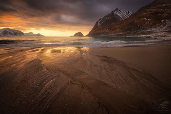 Haukland Beach / ***