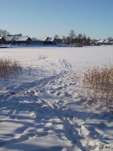 Dort auf dem schneebedeckten Spuren ... / ***