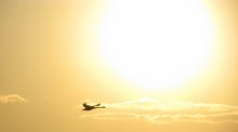 Um die Sonne / ***