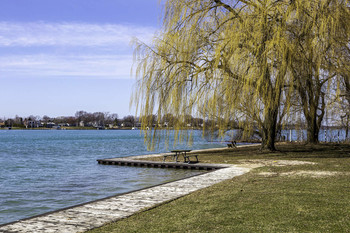 Beautiful Day along the River / It was a beautiful day along the river and I stopped at this small park