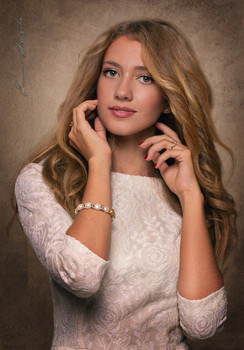 Julia / ***