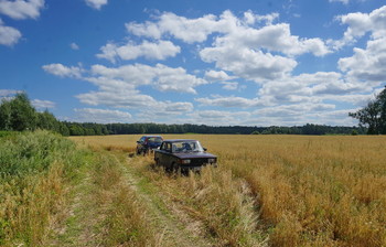 Hunters / http://wikimapia.org/#lang=ru&lat=56.235122&lon=34.904380&z=15&m=ys