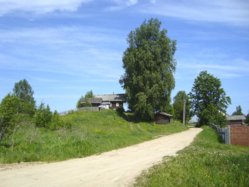 Haus in einer Ortschaft / ***