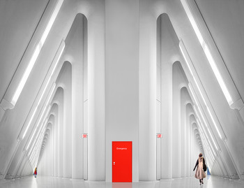 Homage to Santiago Calatrava / _Composing_
Wall and ceiling cladding of the New York PATH station (architect: Santiago Calatrava), rearranged by me and put together to a new composition.