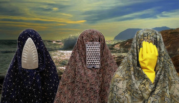 DONES / Un trio de àrabs