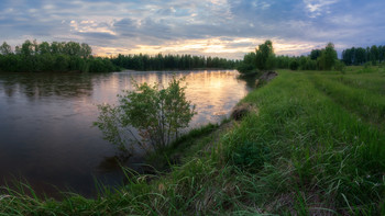 Die Juni-Abend / ***