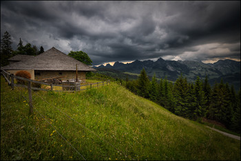 Alphütte / Bergregen