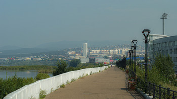 Uferstraße / ***