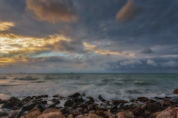 Abendstimmung am Meer / ***