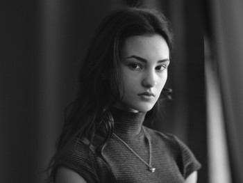  / Model: Sasha