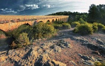 Old Bridge / ***