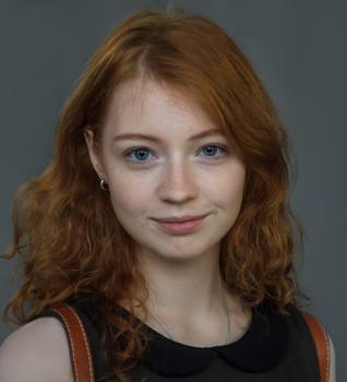 / ***