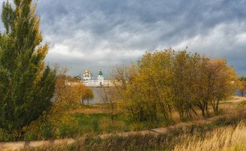 Ipatyevskaya Sloboda / ***