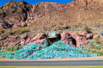 Bottle Shrine / Potrerillos
