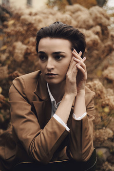 Brown mood / ***
