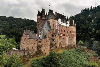 Burg Eltz / ***