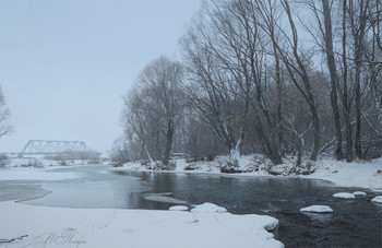 Winter river / ***