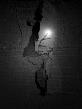 Die Ankunft des Lichts / Licht und viel Schatten