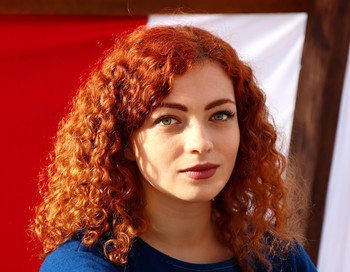 Elizabeth / ***