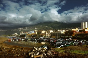 Puerto de la Cruz / &&&