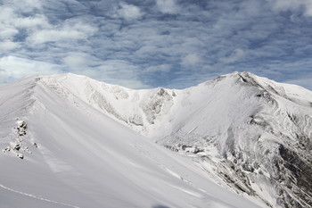 schneebedeckten Gipfeln / ***