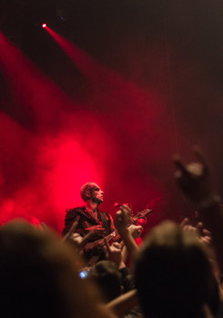Ein Konzert / https://vk.com/e.vaguro
https://www.instagram.com/vaguro_v_u_v/
https://web.facebook.com/evgeniy.vagouro
https://www.pexels.com/ru-ru/@10472344