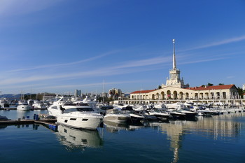 Port. / ***