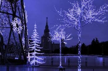 Night Moscow / ***