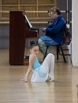 Ballerina / ***
