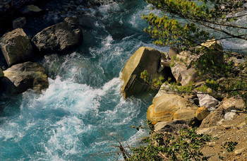 "Clear water" / ***