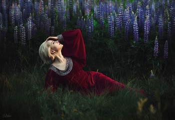  / Md: Lu Lu
Dress:Tatiana Podolyakina