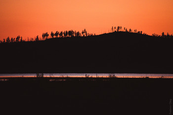 Sonnenuntergang auf dem See / ***