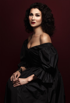  / Md: Ekaterina Velikaya
Make up & hair: Olga Chursina
