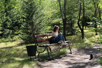 V parke gorodskom / ***