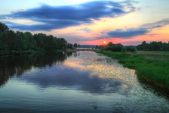 The River / ***