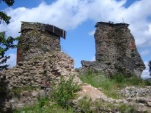Remnants of former greatness / ***