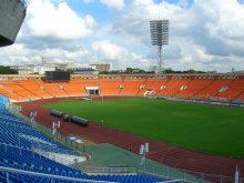 Am Stadion / ***