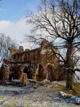 Church of St. Nicholas / ***
