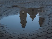 Puddle near the Town Hall / ***