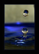 Two fates / ***