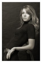 Portrait of a yet to choose a name ... / .....
