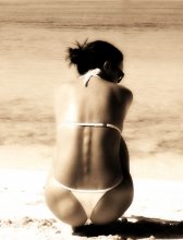 Somewhere in a swimsuit / ***