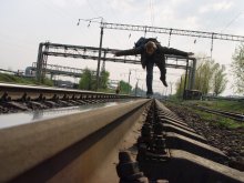 1000 km / h / ***