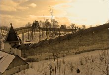 The fortress wall. / ***
