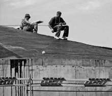 Roof / ***